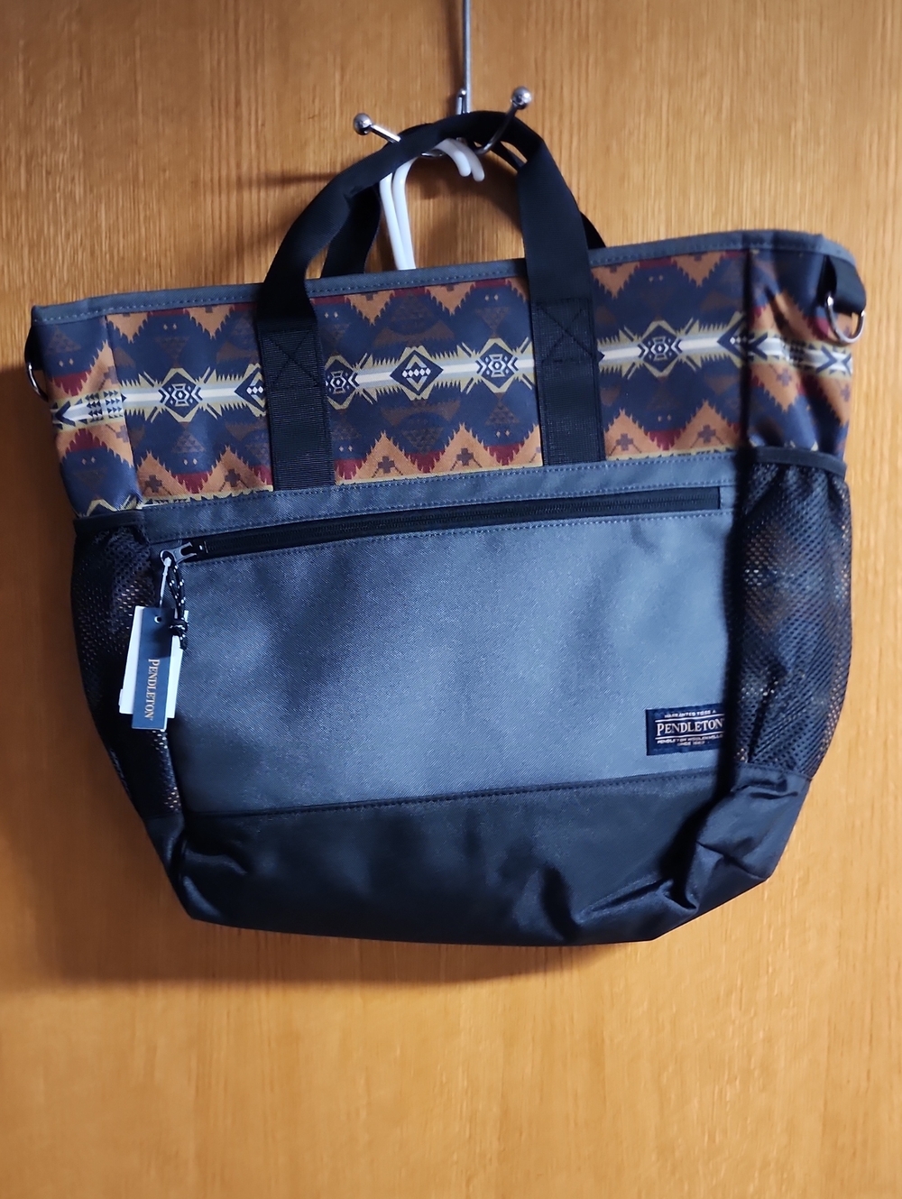 Pendleton Black and Brown Patterned Messenger Tote